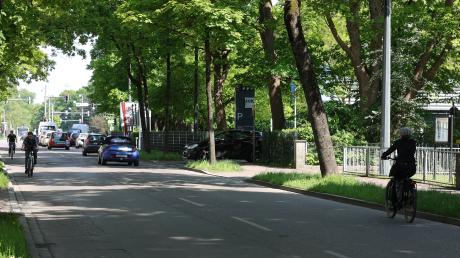 In der Stettenstraße entsteht ein Angebotsstreifen für Fahrradfahrer. In den Pfingstferien kommt es wegen der Markierungsarbeiten zu Einschränkungen.