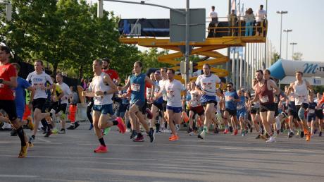 Ein Massen-Event: 10.000 Läuferinnen und Läufer waren beim M-net Firmenlauf 2023 dabei.
