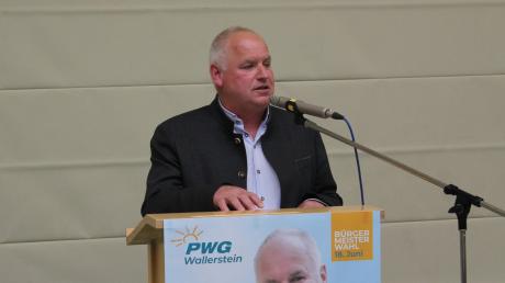 Georg Stoller will am 18. Juni neuer Wallersteiner Bürgermeister werden. Bei einer Wahlversammlung in der Mehrzweckhalle stellte er sein Wahlprogramm vor.