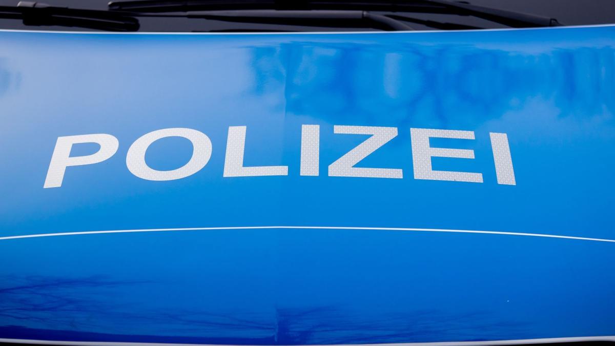 #Neuburg: Polizei sucht Zeugen: Radfahrer flüchtet nach Unfall