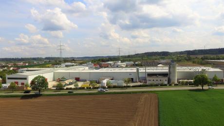 Auf dem Betriebsgelände der Firma Züblin Timber im Aichacher Stadtteil Ecknach soll ein Technologietransferzentrum (TTZ) entstehen.  