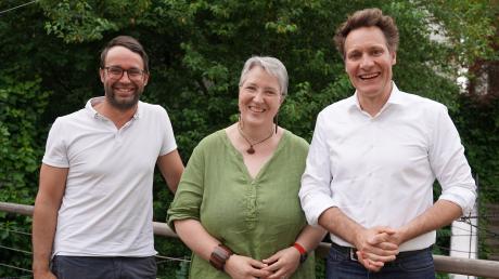 Die Grünen Politiker Max Deisenhofer (von links), Silvera Schmider und Spitzenkandidat Ludwig Hartmann trafen sich in Günzburg zum Wahlkampfauftakt. 