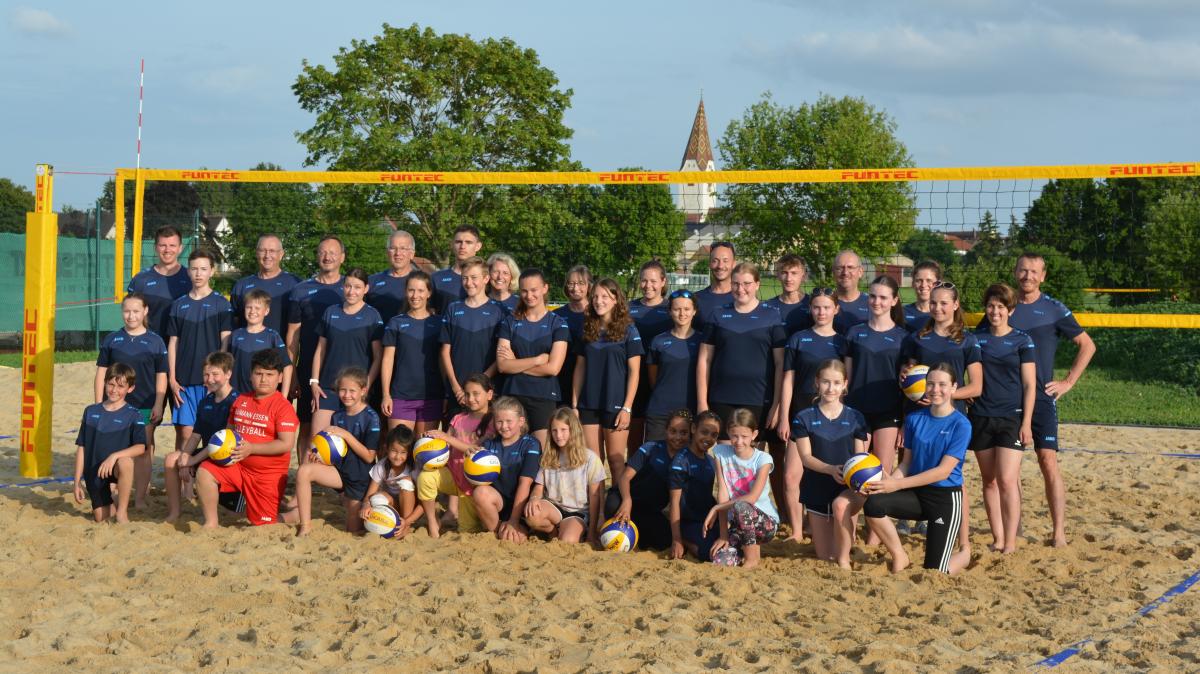 #Alerheimer Volleyballer eröffnen neue Beachvolleyball-Anlage