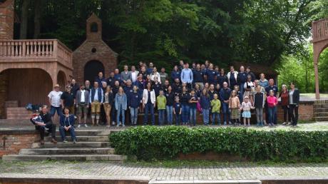 An den Feierlichkeiten zum 70-jährigen Bestehen des Hofbergvereins in Schiltberg nahm auch eine Abordnung der Partnergemeinde aus Schwertberg teil.
