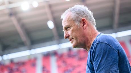 Freiburgs Trainer Christian Streich erzählte, wie er nach einer anstrengenden Bundesliga-Saison entspannte.
