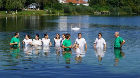 Im September 2019 ließen sich neun Jugendliche im Ilsesee bei Königsbrunn taufen. Am Samstag wird in Elchingen eine 