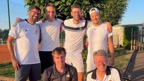 Die Tennis-Herren 30 des TSV Offingen sicherten durch einen 6:3-Erfolg vorzeitig den Klassenerhalt in der Südliga 1.
