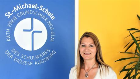 Claudia Lehanka war die erste Lehrerin an der Grundschule St. Michael in Neu-Ulm, die jetzt 25 Jahre besteht. Sie unterrichtet dort immer noch.
