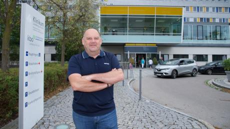 Horst Barufke aus Erpfting hat die Klinikclowns nach Landsberg geholt.