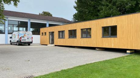 Die Gemeinde Eppishausen befindet sich im Planungsprozess für den Anbau des Kindergartens, der den Holzcontainer ersetzen soll.