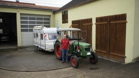 Willy Fuchs ist mit seinem Traktor schon durch ganz Europa gefahren. Auf seiner jüngsten Tour ging es zur Europäischen Hauptwasserscheide.