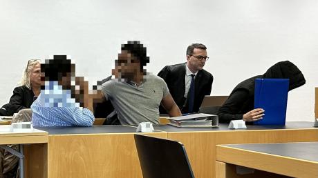 Wurden in Augsburg verurteilt: der inhaftierte Sohn und die ehemalige Mitarbeiterin der JVA Kaisheim.