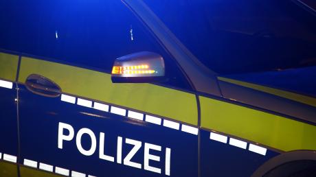 Nach einem Unfall in Asch sucht die Polizei Landsberg Zeugen.