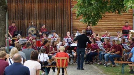 Für den Dirigenten Wolfgang Forster war die Serenade des Musikvereins Obermeitingen gleichzeitig ein Abschied.