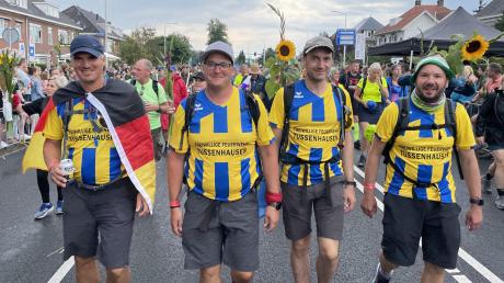 Franz Beggel, Peter Schmid, Andreas Schuster und Thomas Fleschhut (von links) nahmen am Viertagesmarsch in Holland teil.