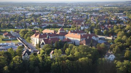 Luftaufnahme der Justizvollzugsanstalt in Landsberg. Wird Starkoch Alfons Schuhbeck hier bald seine Haftstrafe absitzen?
