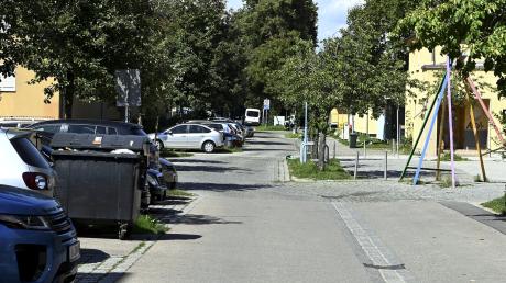 In der Schönbachstraße im Augsburger Stadtteil Oberhausen wurde der AfD-Politiker Andreas Jurca am vergangenen Wochenende offenbar Ziel eines Angriffs.