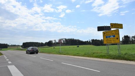 Die Staatsstraße 2031 muss wegen Bauarbeiten im Bereich zwischen Pleß und Kellmünz für voraussichtlich etwa zwei Wochen vollständig gesperrt werden.