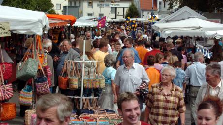 Auf dem Heilig-Kreuz-Markt in Biberbach wird am Sonntag einiges geboten sein.