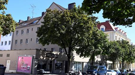 Mieter des Gebäudes in der Haunstetter Straße 21 in Augsburg sind in Sorge.
