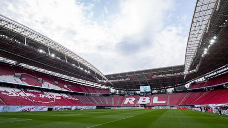 Die Red-Bull-Arena in Leipzig hat neue Sitze. Hergestellt wurden sie im Landkreis Augsburg.