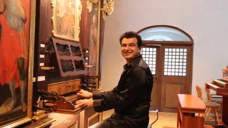 Großartig und virtuos verschmolzen die Prescher-Orgel in Niederschönenfeld und Organist Paolo Oreni zu einer musikalischen Einheit.