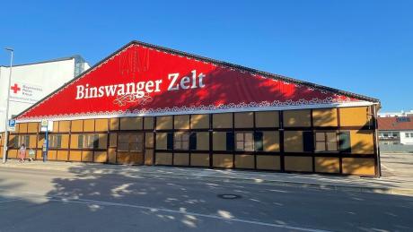 Das Binswanger-Zelt steht heuer zum ersten Mal auf dem Schwabmünchner Festplatz. Das Volksfest startet am Donnerstag, 21. September.