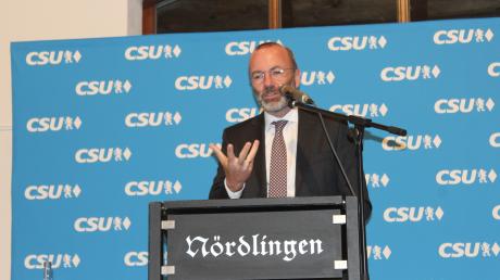 Der CSU-Europapolitiker Manfred Weber kam nach Nördlingen, um die Donau-Rieser Kandidatinnen und Kandidaten für die Landtagswahl zu unterstützen.