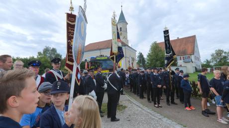 Das ganze Dorf feiert: Ein großes Fest war die Feier des 150-jährigen Bestehens der Zöschinger Feuerwehr. 