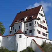 Ernst Prost und sein Schloss in Leipheim. Seit 2006 lebte der ehemalige Liqui-Moly-Geschäftsführer im Wahrzeichen der Stadt.