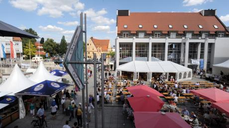 Im Jahr 2010 fand das traditionelle Bürgerfest in Gersthofen  zum letzten Mal Stadt. Danach folgte neun Jahre lang das Stadtfestival "Kulturina".