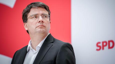 Florian von Brunn ist der SPD-Spitzenkandidat für die Landtagswahl in Bayern – und einer der schärfsten Kritiker von Hubert Aiwanger.