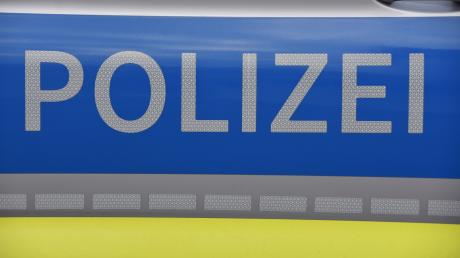 Die Polizei sucht nach dem Verursacher eines Unfalls auf der Donautalstraße bei Zirgeshem.j