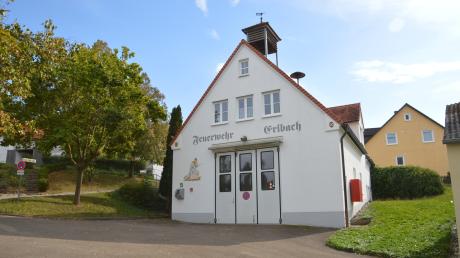 Wie geht es mit dem Umbau des Erlbacher Feuerwehrhauses weiter? Darüber hat der Oettinger Stadtrat kürzlich abgestimmt.