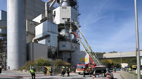 Ein Schwelbrand in einem Lagerturm in Blaustein-Herrlingen beschäftigte die Feuerwehr.
