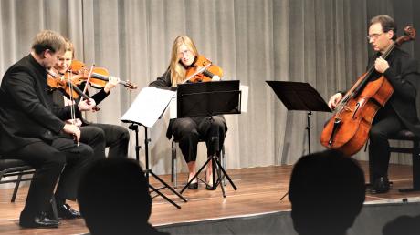 Das Diogenes-Quartett rückte in Mertingen die Musik jüdischer Komponisten in den Mittelpunkt und damit auch ein dunkles Kapitel deutscher Geschichte.