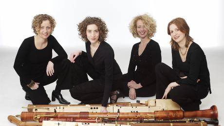 Das Quartett Flautando baute auf Schloss Leitheimmit seinem virtuosen Spiel so manches Vorurteil ab, das es gegenüber der Flöte gemeinhin gibt.