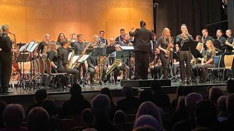 Das Saxophon-Orchester Schwaben überzeugte bereits bei einer Reise durch die verschiedensten Genres.