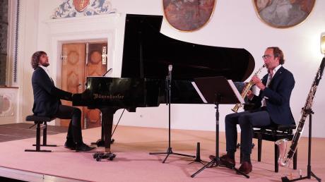Maruan Sakas am Flügel und Christian Elin an Sopransaxophon beziehungsweise Bassklarinette begeisterten mit Eigenkompositionen im Kaisersaal in Wettenhausen.