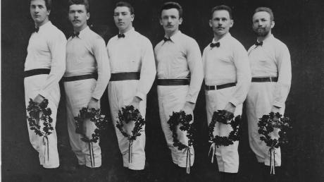 Das waren die Oettinger Turner um 1910 (von links): Bräunlich, Bauer, Steinmeyer, Gernhard, Fischer, Göttler. Der erste Turnverein wurde 1861 gegründet.