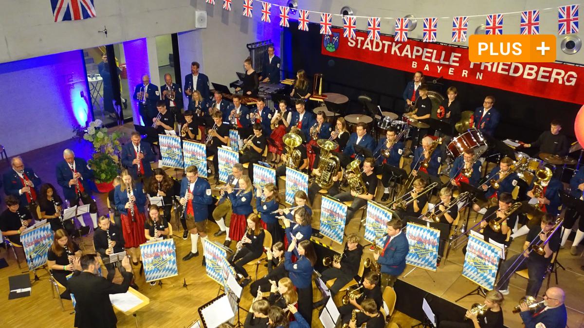 The secondary school has a musical trip to Great Britain