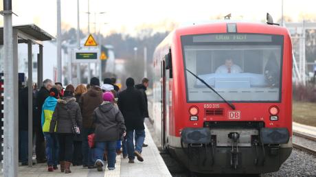 Bei Infoveranstaltungen In Weißenhorn und Senden werden die zukünftigen Entwicklungen im öffentlichen Personennahverkehr vorgestellt.