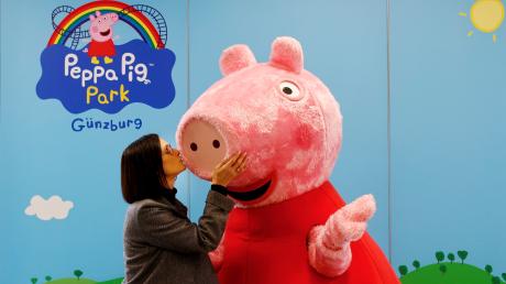 Im neuen Peppa-Pig-Park warten sieben neue Spielplätze auf die Kinder und Familien.