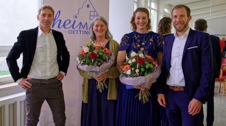 Dr. Herbert Wilhelm (von links), Barbara Heinrich, Lara Berger und Thomas Heydecker bei der Jubiläumsfeier in Oettingen. 