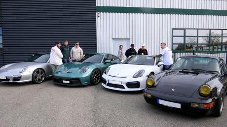In Pfaffenhausen trafen sich Porschefreunde, wie hier aus der Schweiz, Böblingen, Ulm und Dillingen.