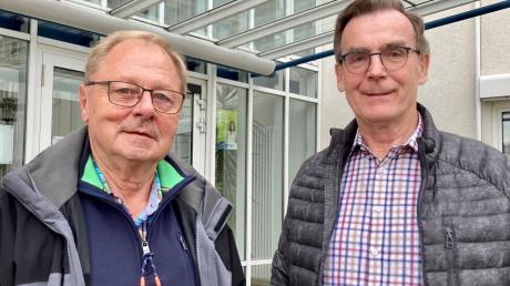Karl Heinz Jahn (rechts) startete vor 13 Jahren die Seniorenarbeit für die Gemeinde Langweid und übergibt nun an Günter Klein und dessen Team vom neuen Seniorenbeirat.