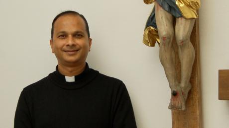 Seit dem 11. September arbeitet der aus dem indischen Bundesstaat Kerala stammende Pater Jinto Thomas als Kaplan in der Pfarreiengemeinschaft Mindeltal.