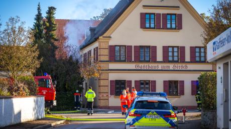 Mehrere Feuerwehren waren am Samstagmorgen in Megesheim im Einsatz.