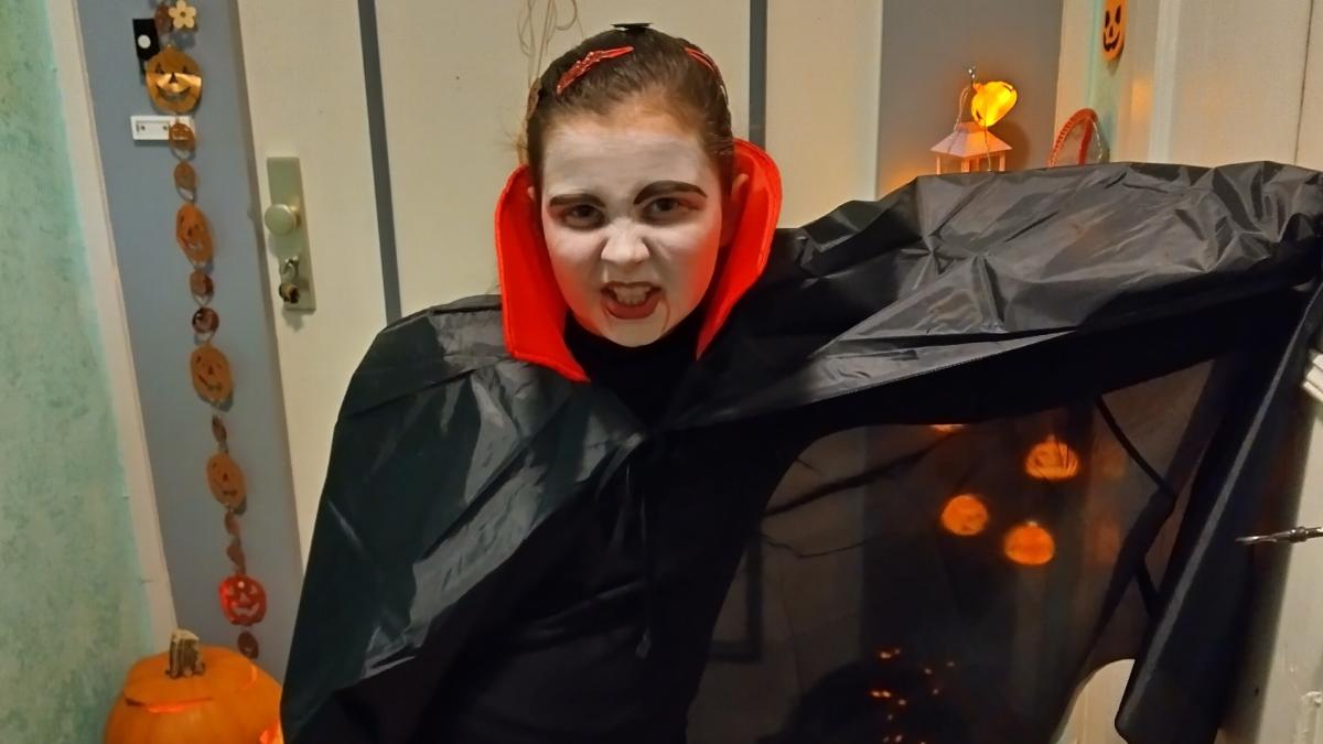 #Neunjährige Vampirin aus Höchstädt gewinnt beim Halloween-Voting