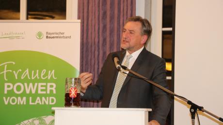 Der Präsident des BBV, Günther Felßner, sprach klare Worte bei der Versammlung der Landwirte in Wemding.